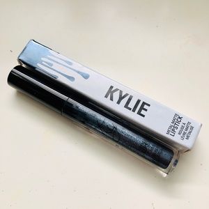 Kylie Cosmetics KY MAJESTY Metal Matte Lipstick